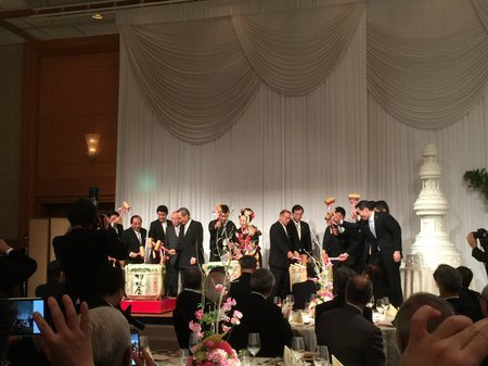 田畑裕明衆議院議員と内田もも香さんの結婚祝賀会に出席しました 社長ブログ 鮨蒲本舗 河内屋